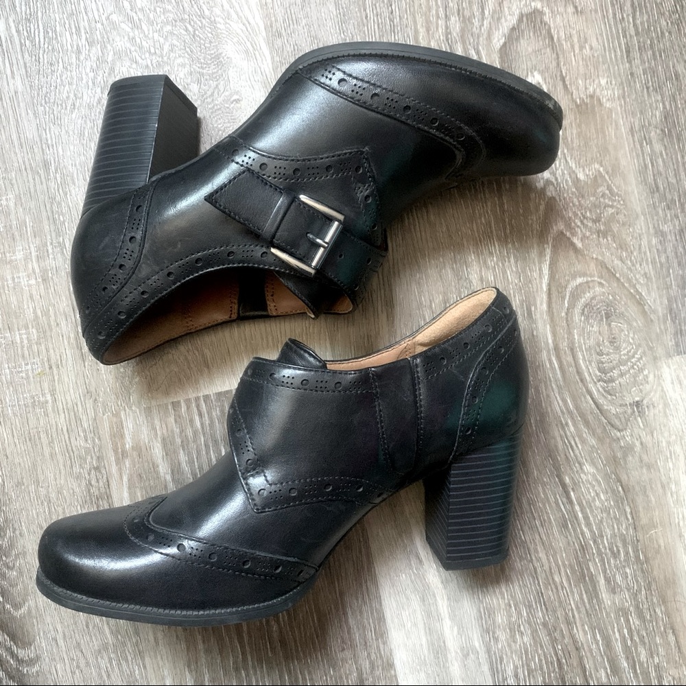 Clarks High Heel Booties Black GUC